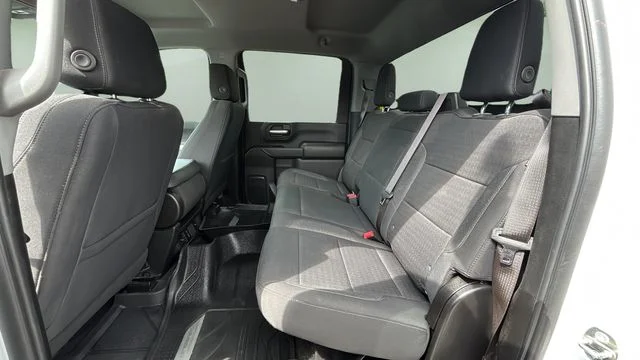 Used 2024 White Chevrolet Custom image 21