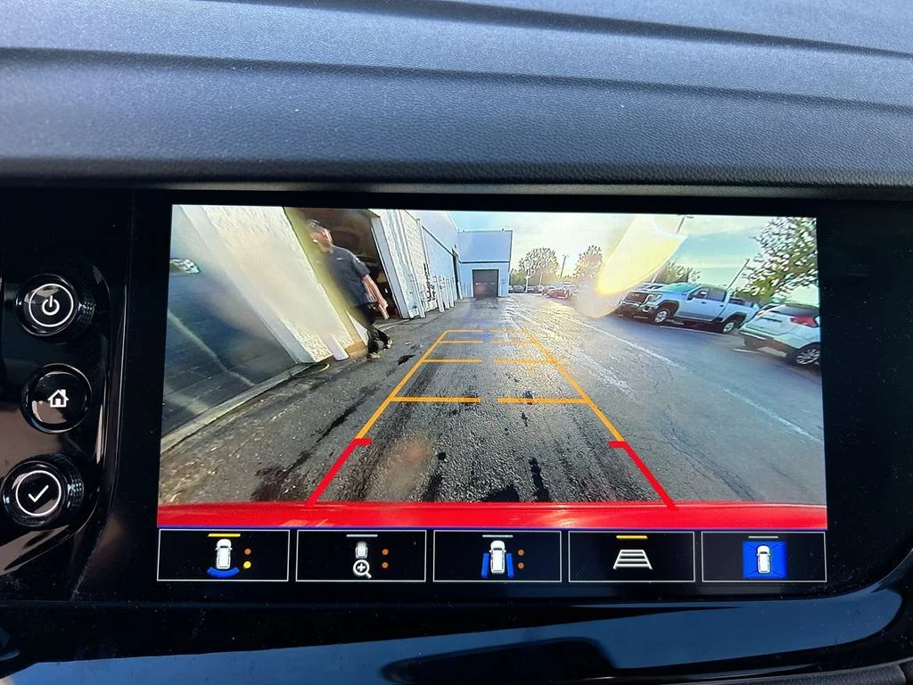 Used 2023 Red Buick Avenir image 19
