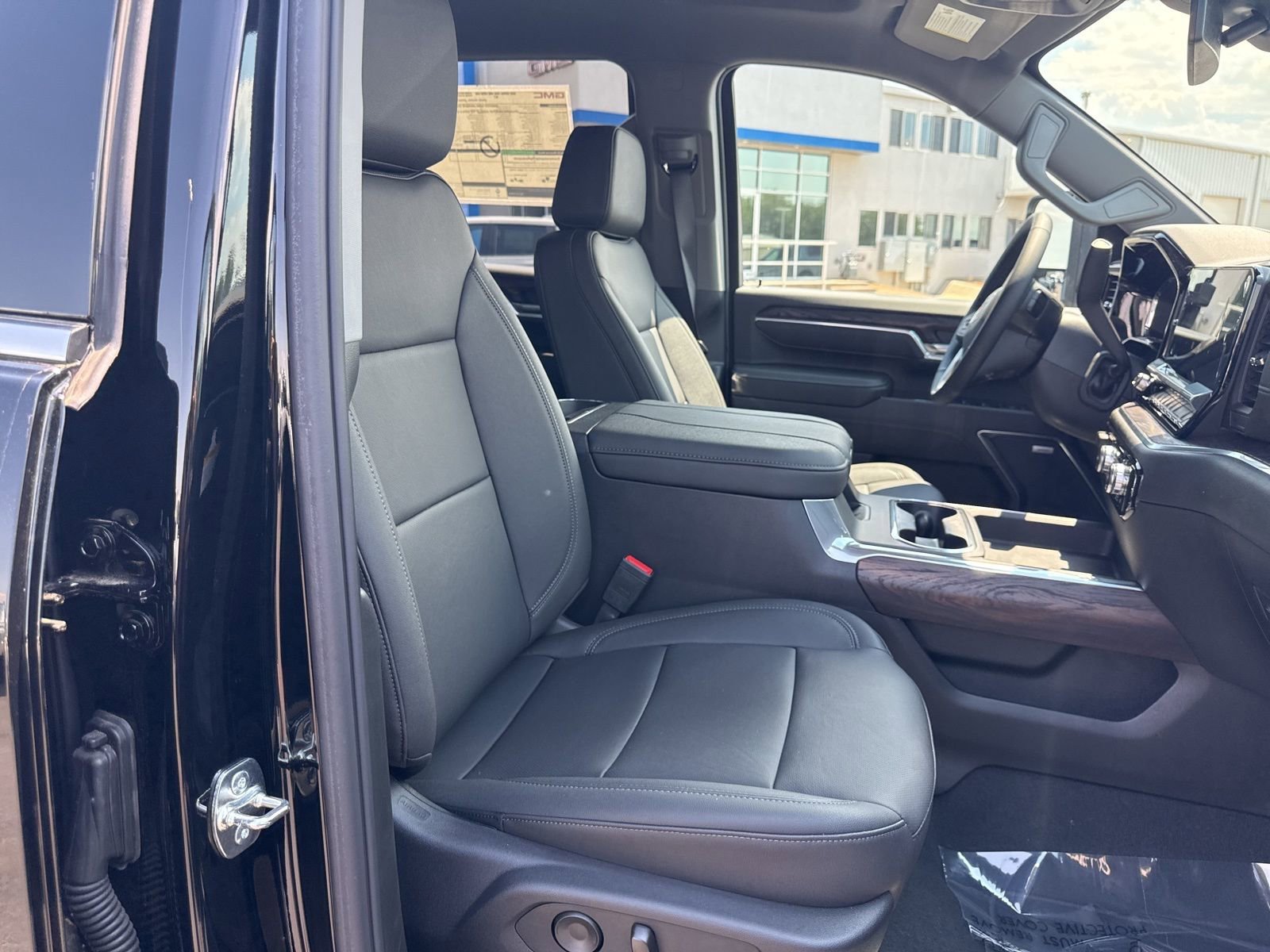 2025 GMC Sierra 3500HD SLT - Photo 51