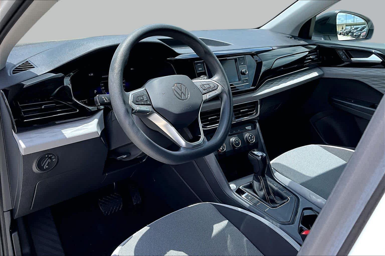 Used 2022 Pure White Volkswagen S image 16