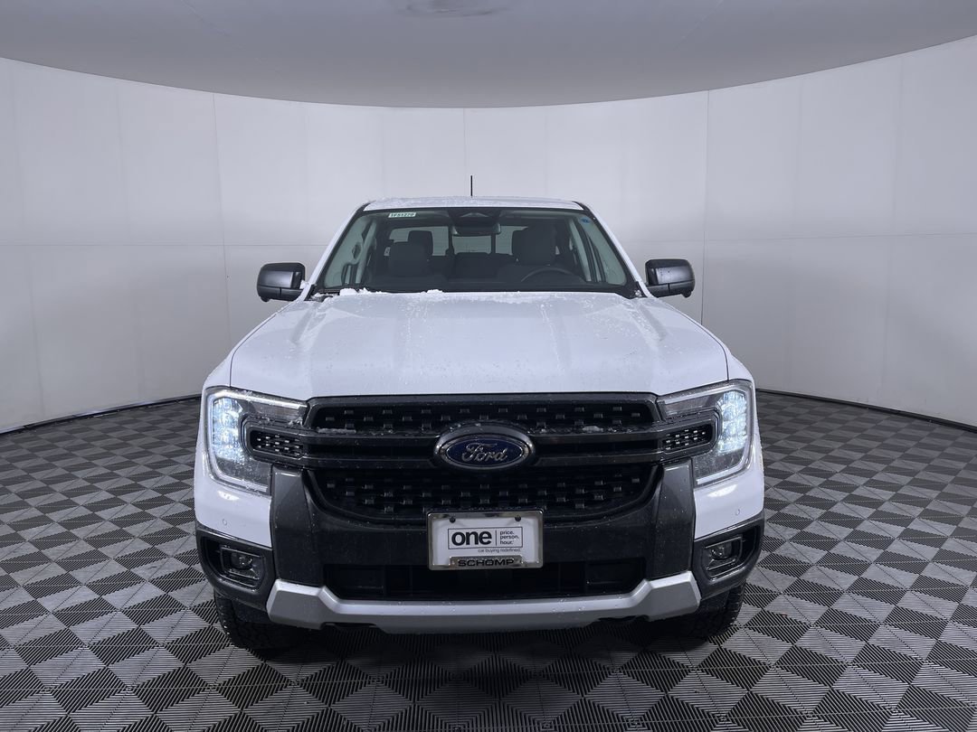 New 2025 Oxford White Ford XLT image 31