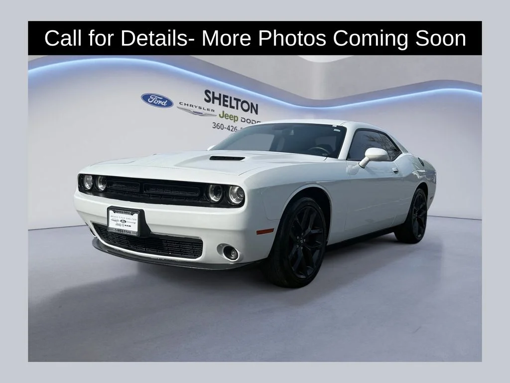 2020 Dodge Challenger SXT Auto's photo