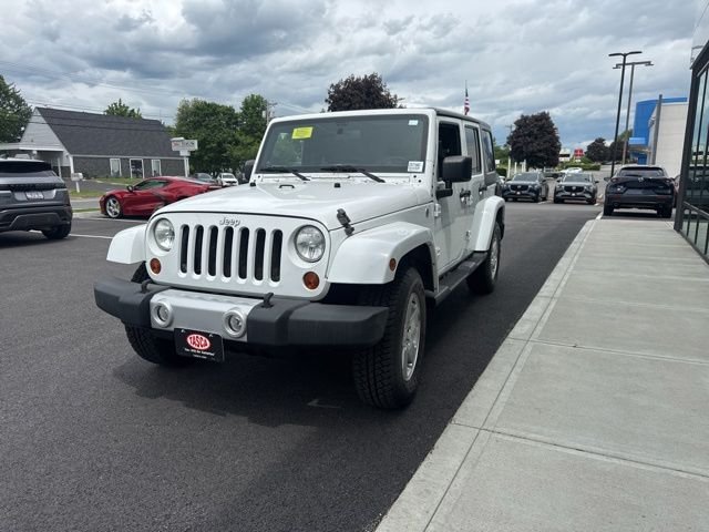 Used 2011 White Jeep Unlimited Sahara image 7