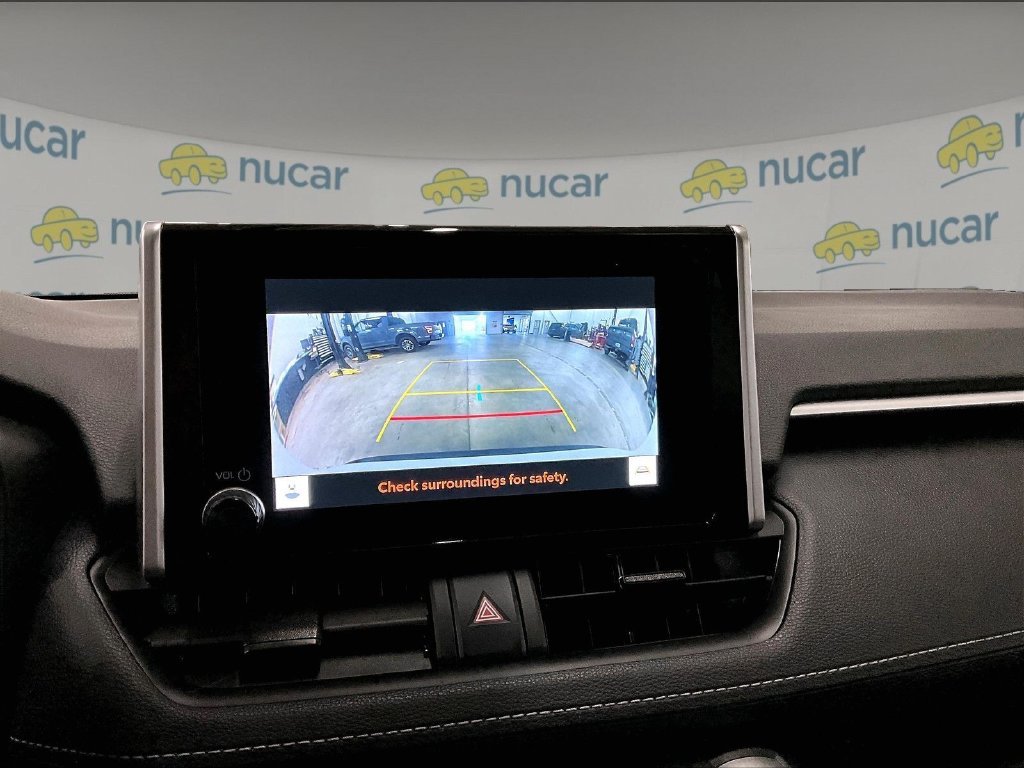 Used 2025 Ice Toyota LE image 19