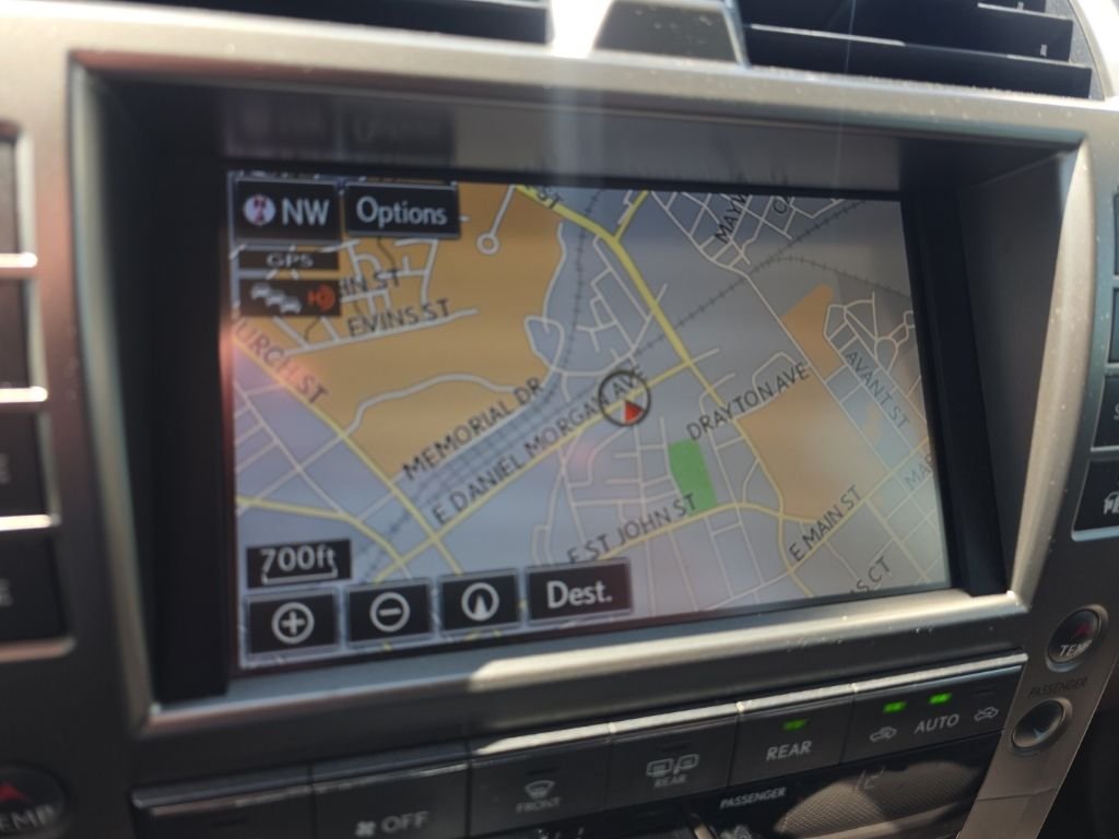 Used 2017  Lexus 460 image 28