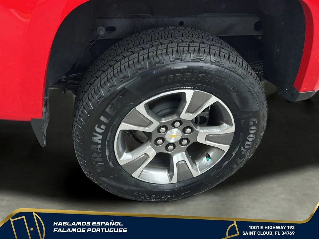 Used 2019 RED HOT Chevrolet 2WD Z71 image 30