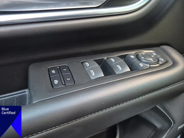 Used 2022 White Chevrolet Z71 image 13
