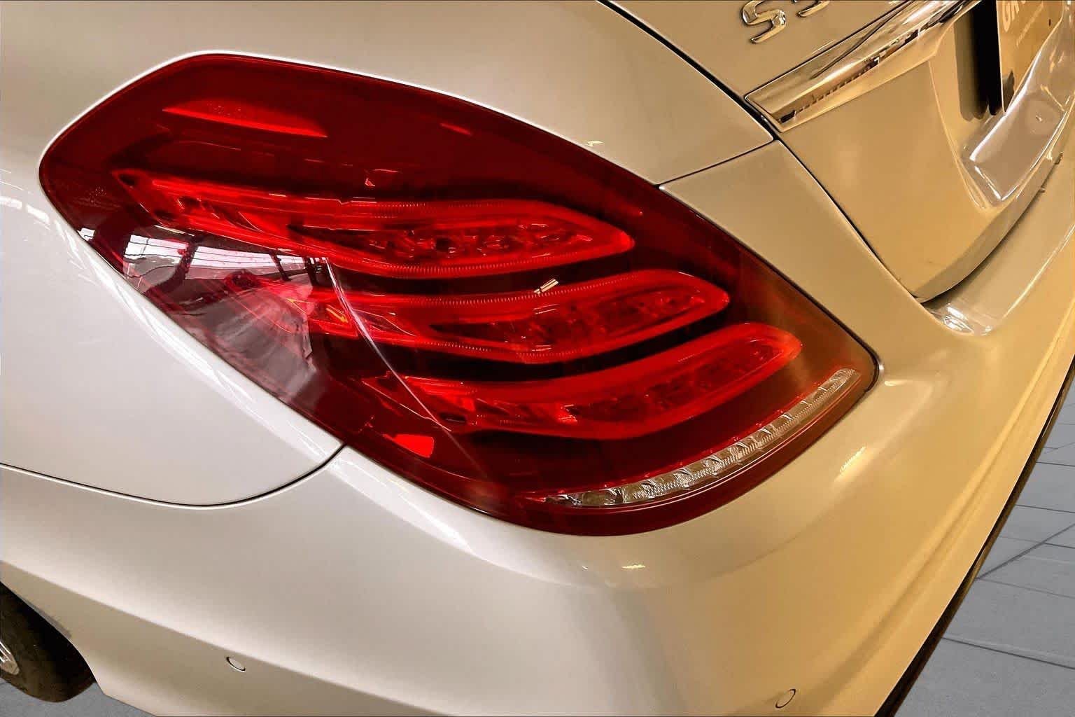 Used 2016 Iridium Silver Metallic Mercedes-Benz S 550 image 26