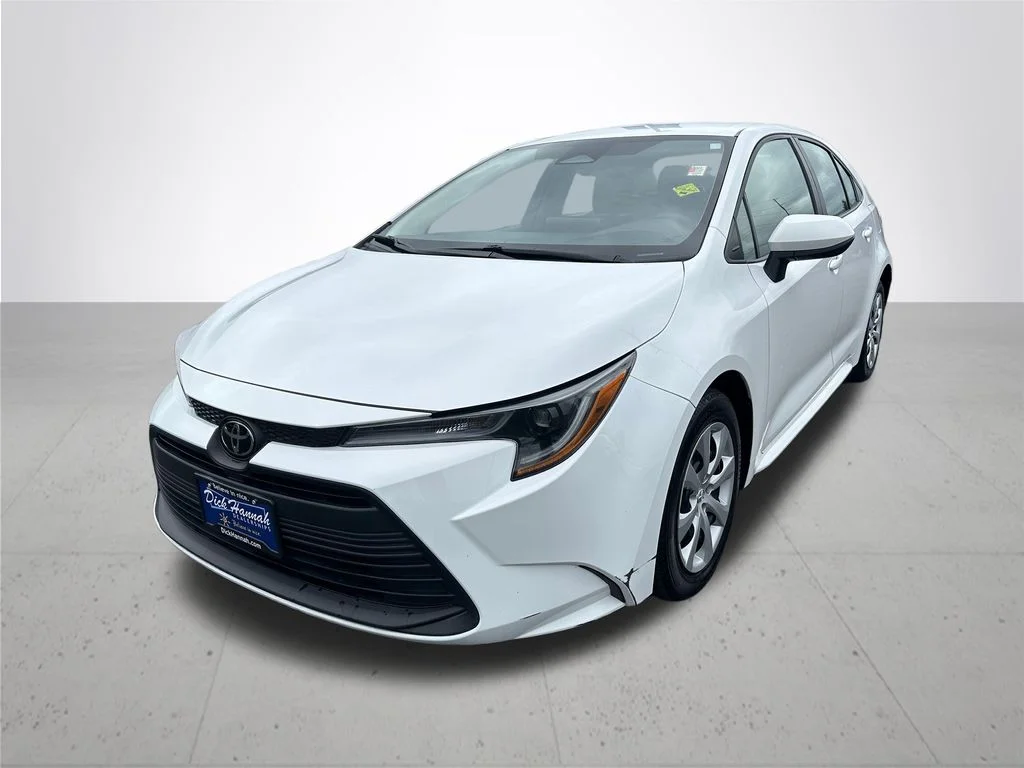 Used 2023 Toyota Corolla LE with VIN 5YFB4MDEXPP049829 for sale in Kelso, WA