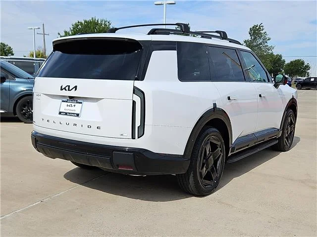New 2027 Glacial White KIA X-Line SX All-Wheel Drive image 3