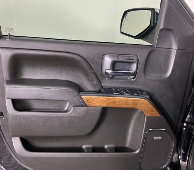 Used 2016 Black Chevrolet LTZ image 8