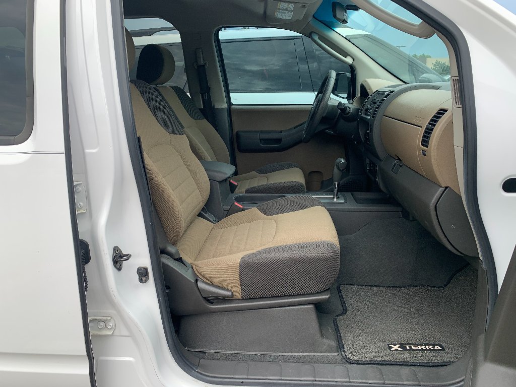 Used 2007 Avalanche Nissan S image 19