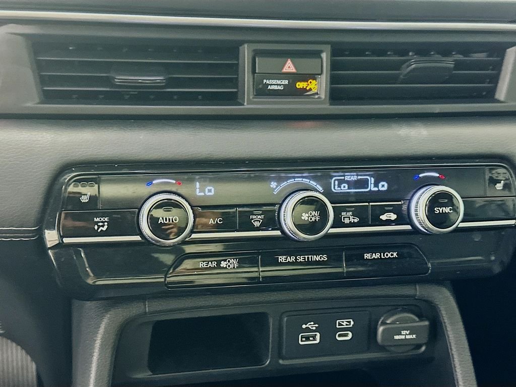 2025 Honda Pilot Touring - Photo 15