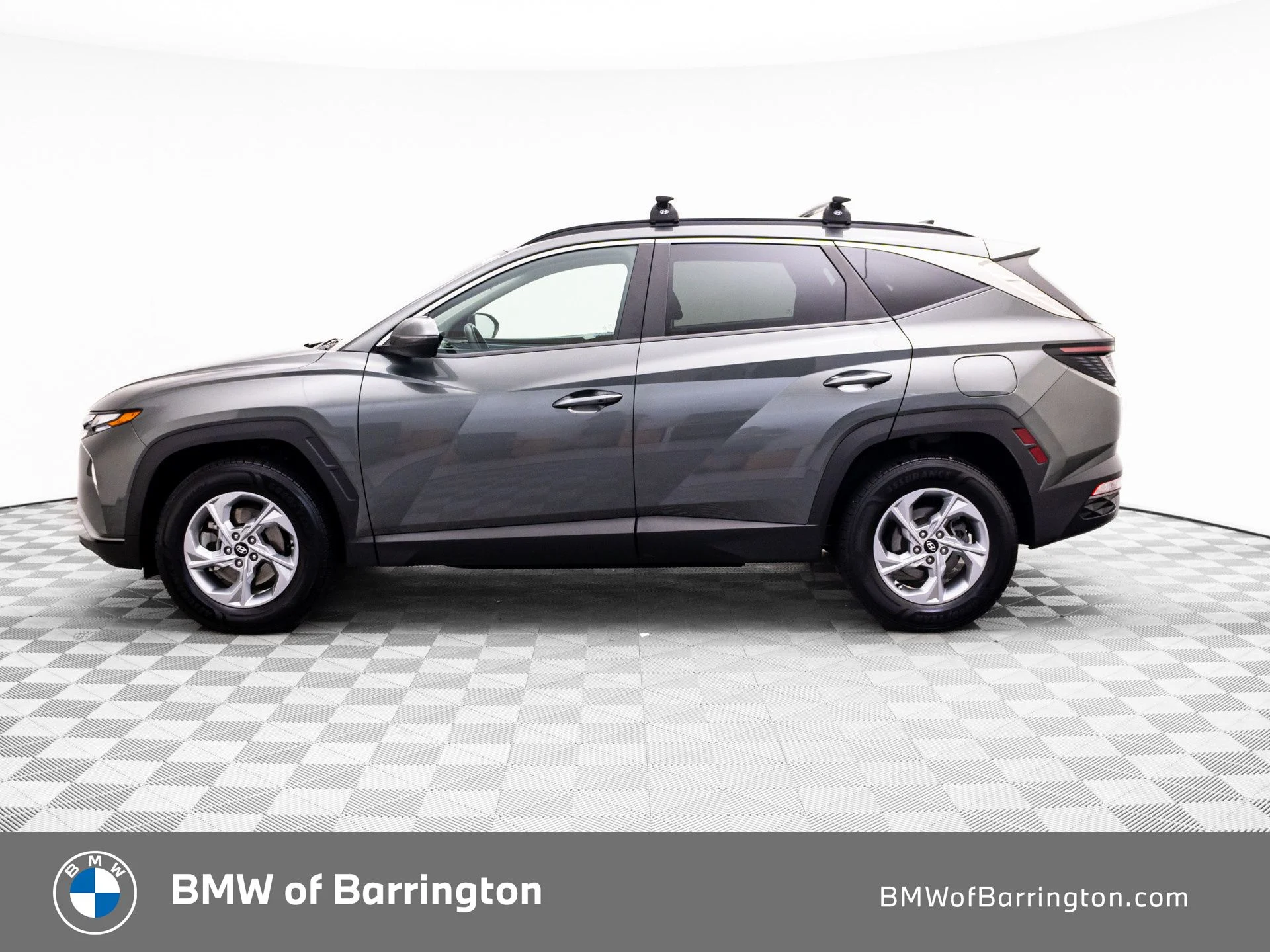 Used 2022 Gray Hyundai SEL image 2