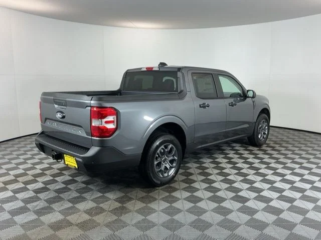 New 2026 Carbonized Gray Metallic Ford XLT image 5