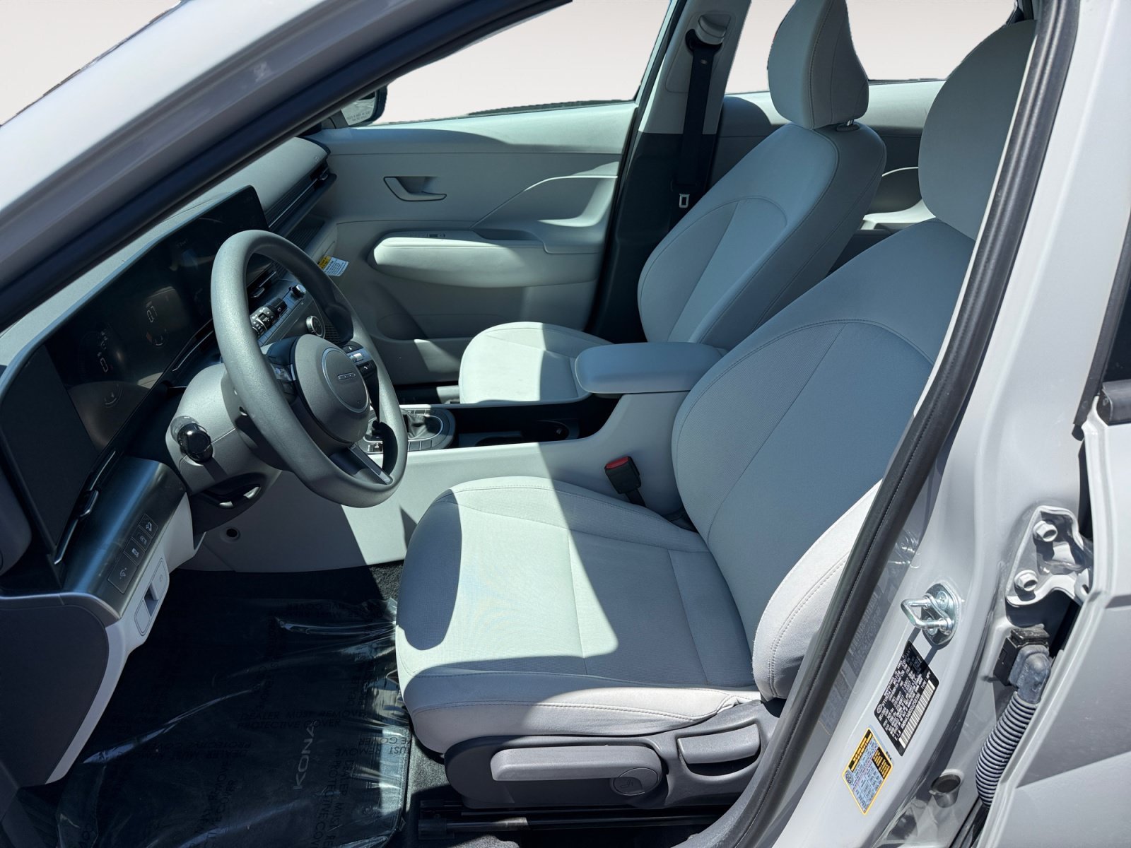 Certified Used 2025 Cyber Gray Metallic Hyundai SE image 10