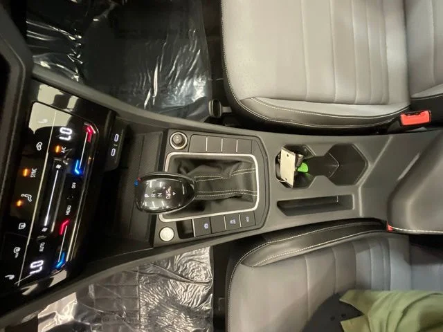 2025 Volkswagen Jetta SE - Photo 21