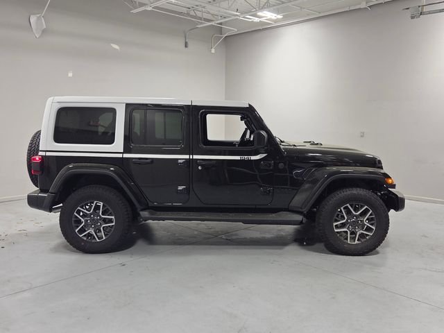 New 2026 Black Clear-Coat Exterior Paint Jeep Sahara image 14