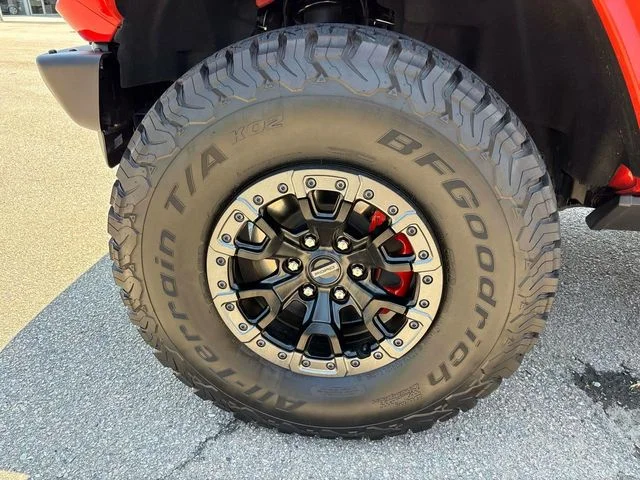 Used 2023 Orange Ford Raptor image 8