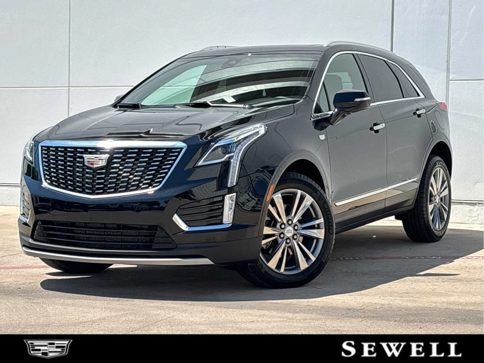 2025 Cadillac XT5 FWD Premium Luxury's photo