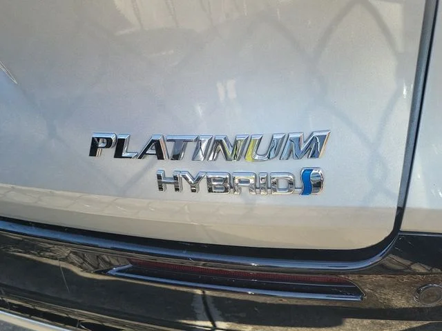 Used 2024 Silver Toyota Platinum image 3