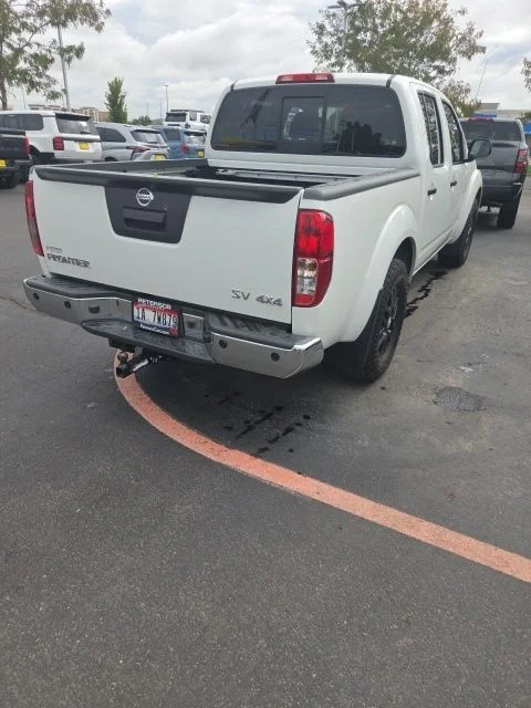 Used 2020 White Nissan SV image 6