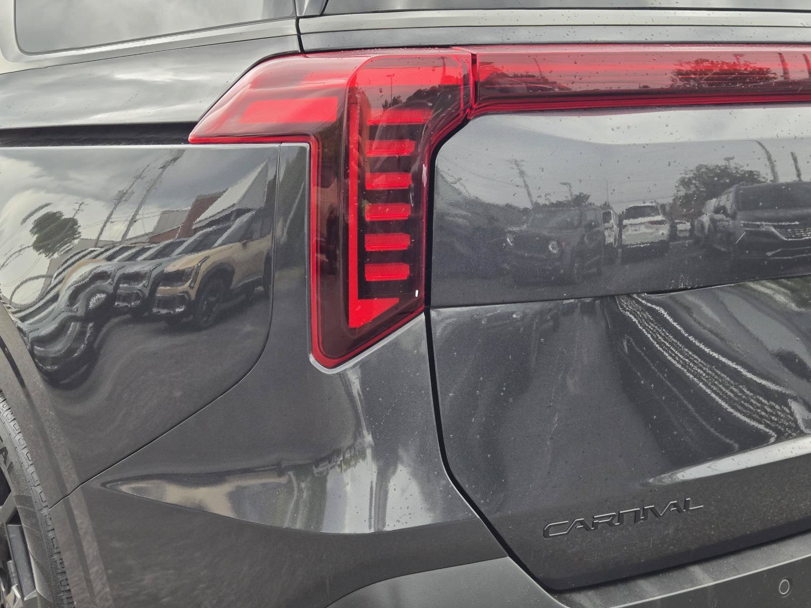 2025 Kia Carnival SX Prestige - Photo 9