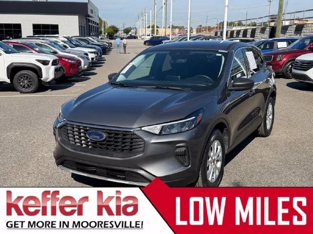 Used 2024 Gray Metallic Ford Active image 1