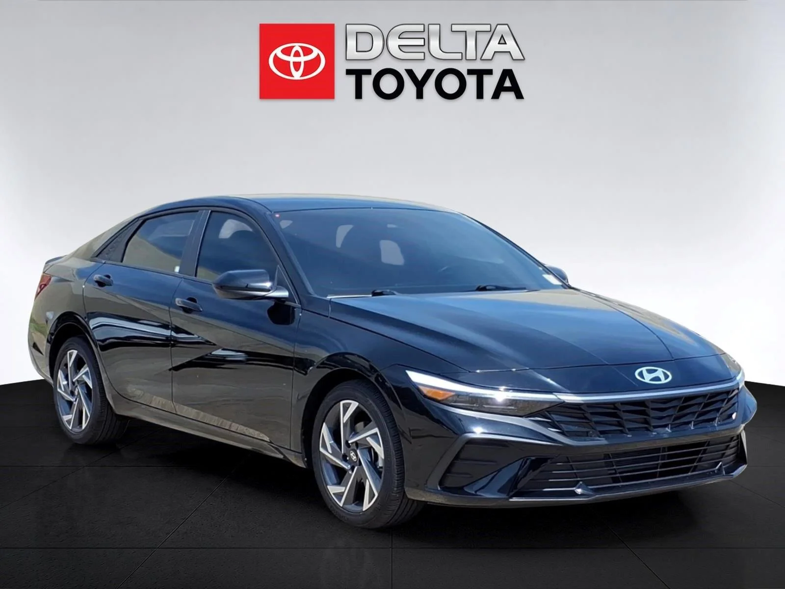 Used 2025 BLACK HYUNDAI SEL SPORT IVT image 7