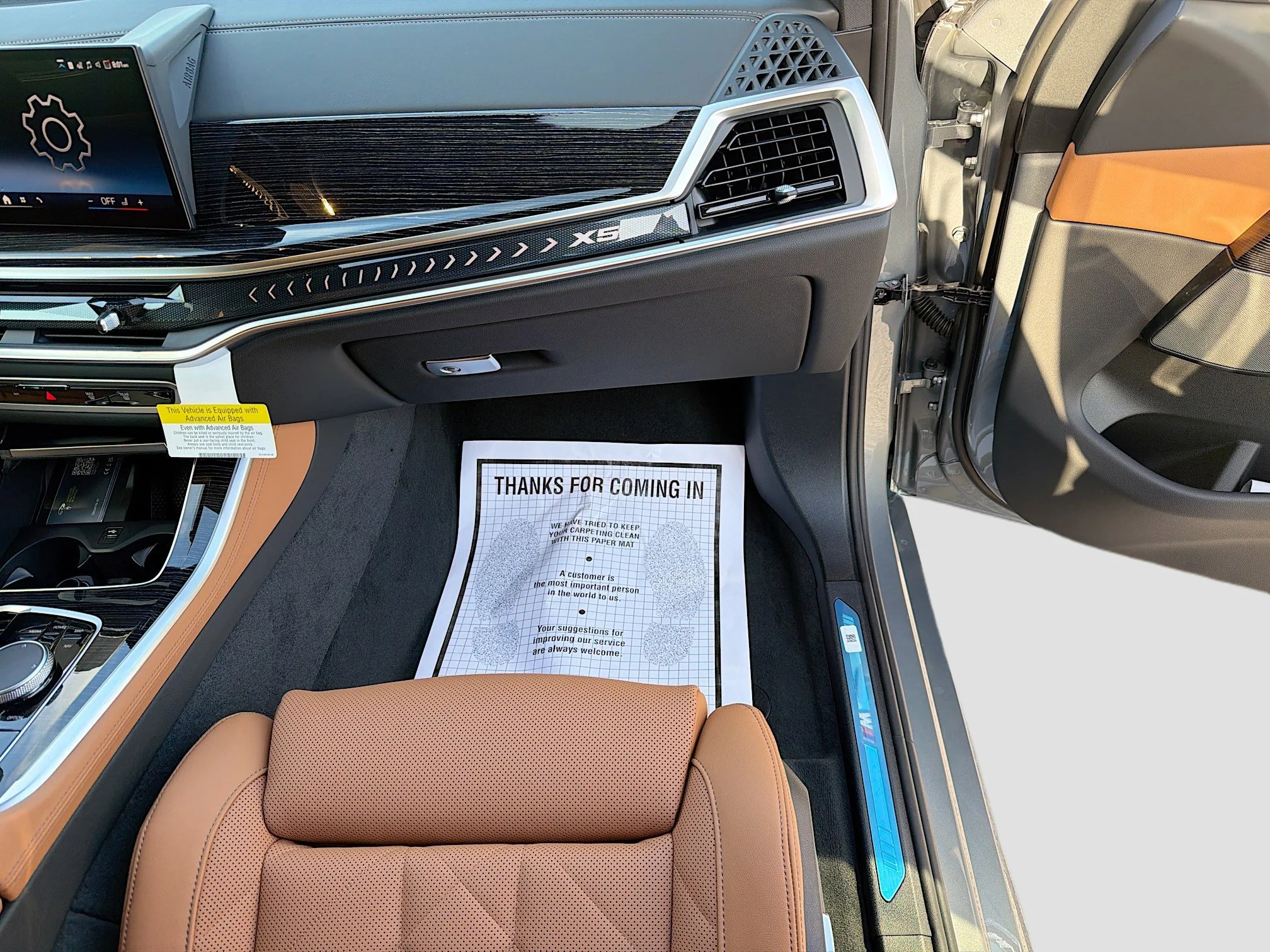 New 2026 Skyscraper Grey Metallic BMW sDrive40i image 17