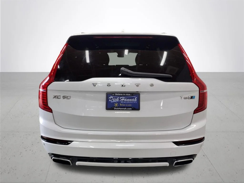 Used 2019 White Volvo T6 R-Design image 12