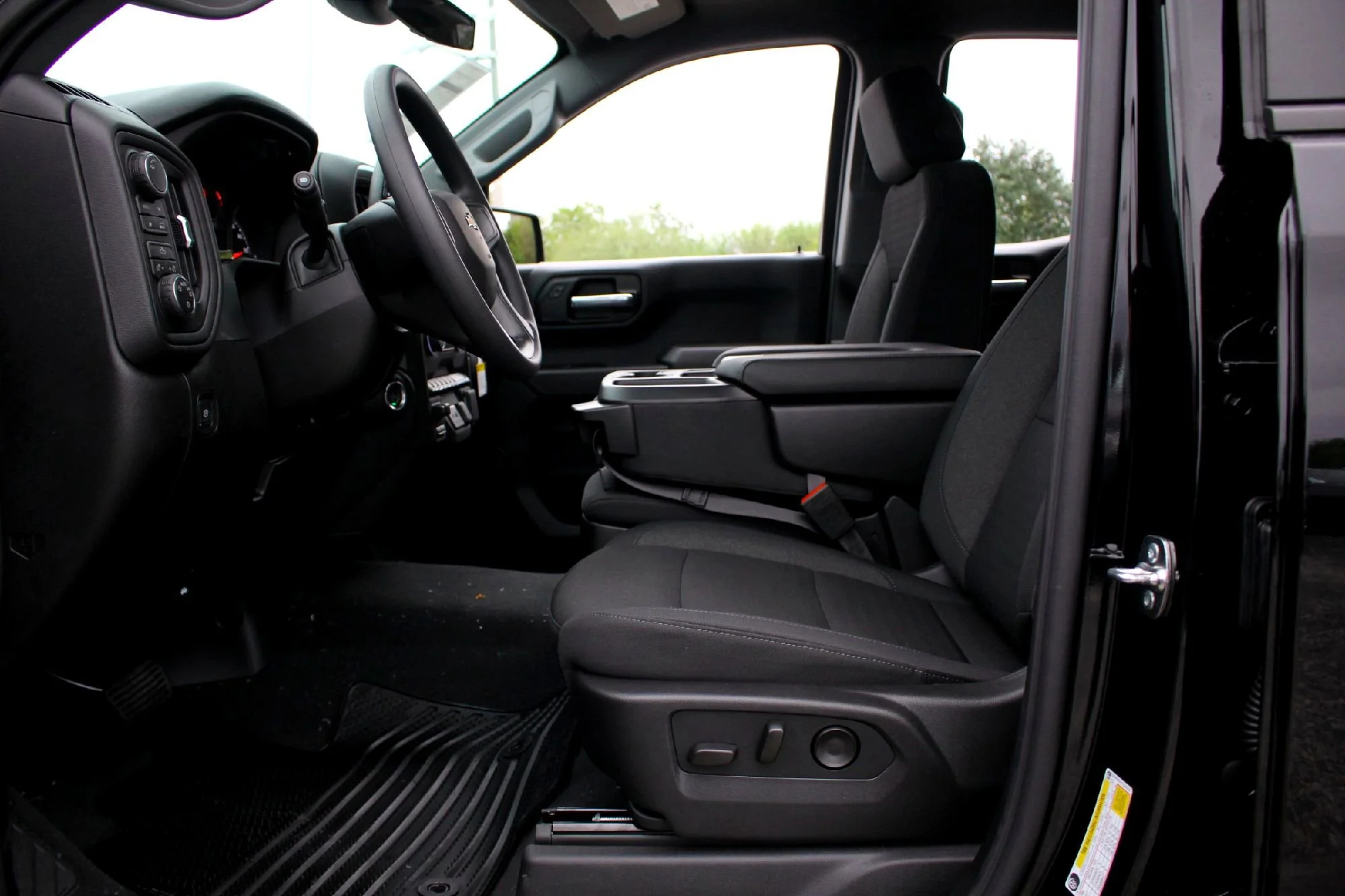 2026 Chevrolet Silverado 1500 Custom - Photo 7