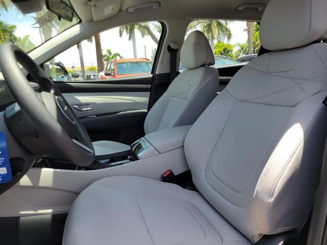 New 2026 Black Hyundai SE FWD image 9