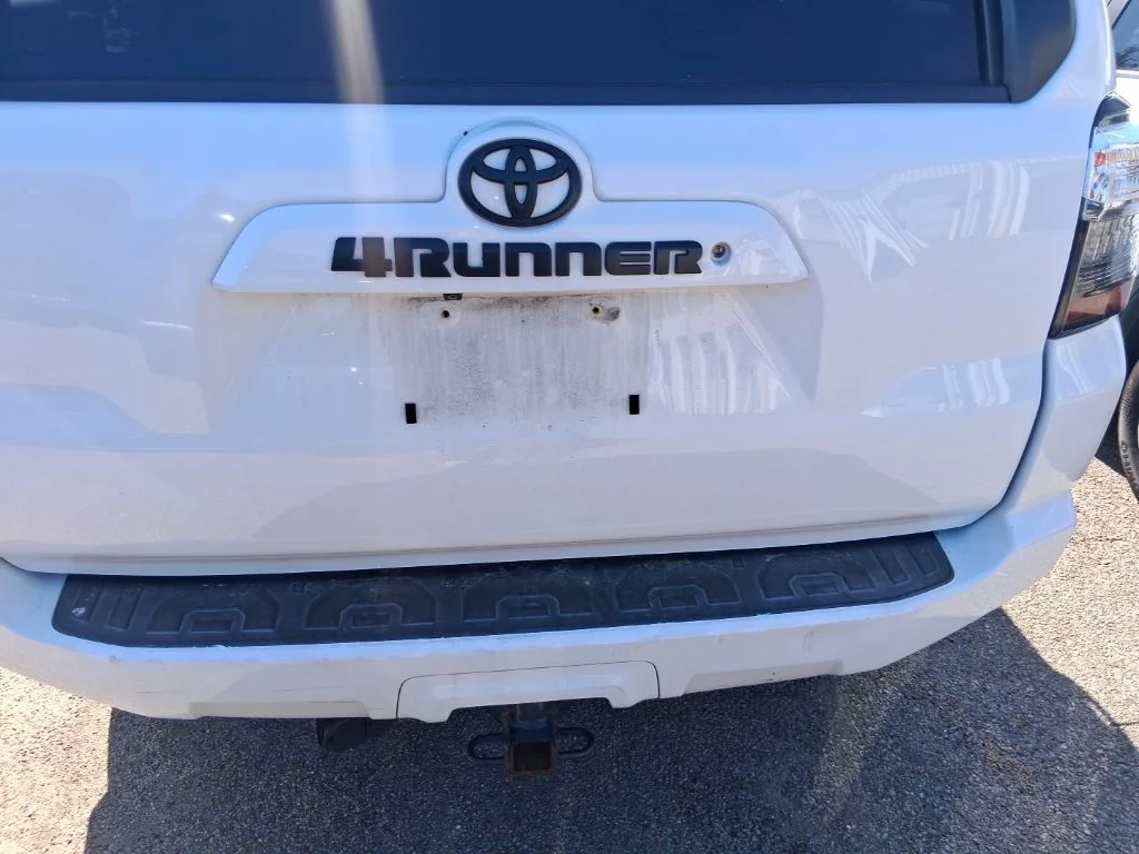 Used 2018 White Toyota SR5 Premium image 4