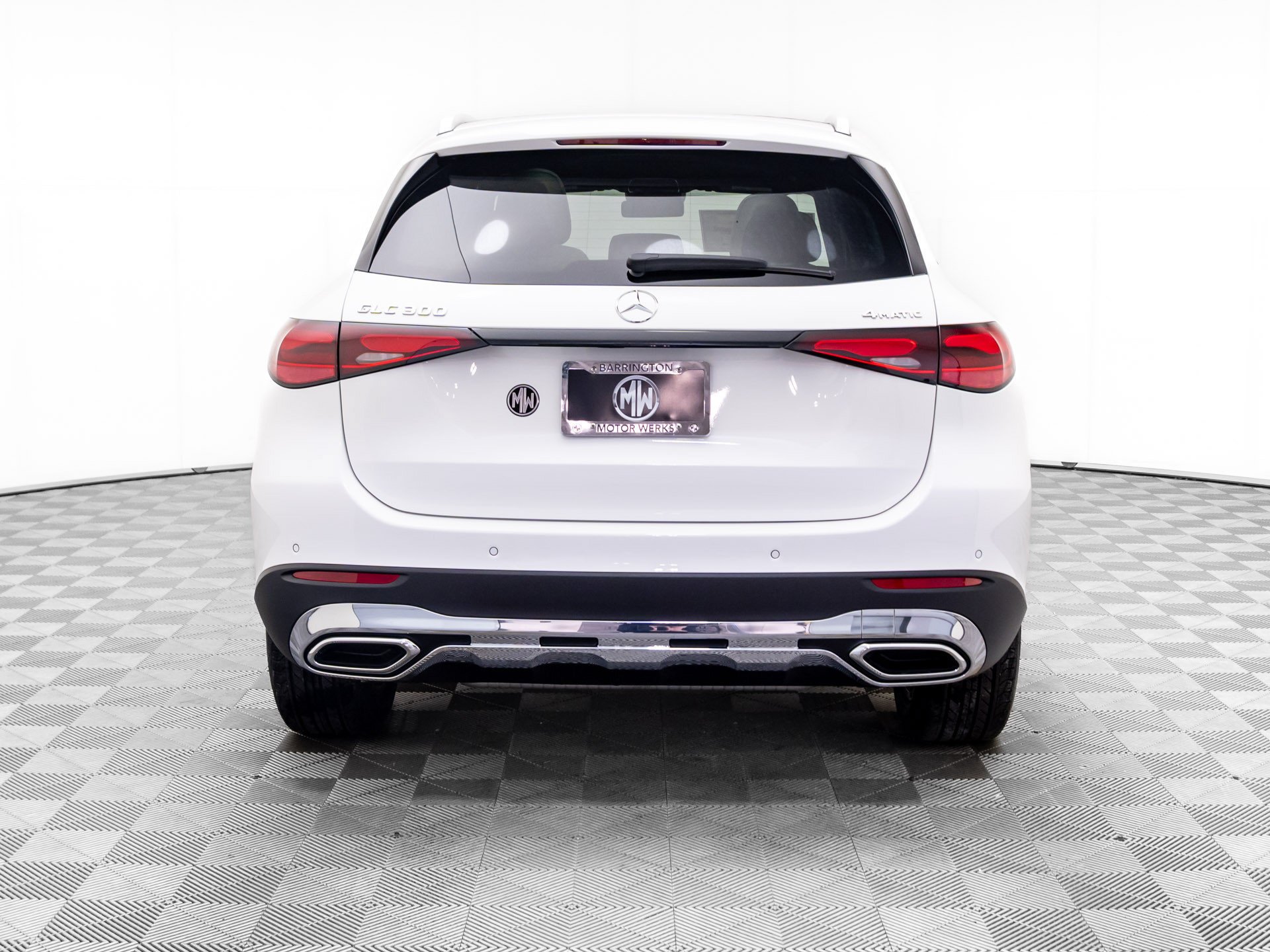 New 2026 White Mercedes-Benz GLC 300 image 4