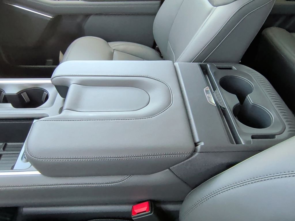 New 2027 Glacier Gray Metallic Tri-Coat Ford Active image 29