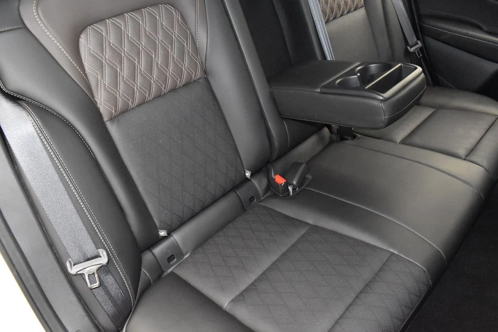 Used 2026 White Nissan Platinum image 36
