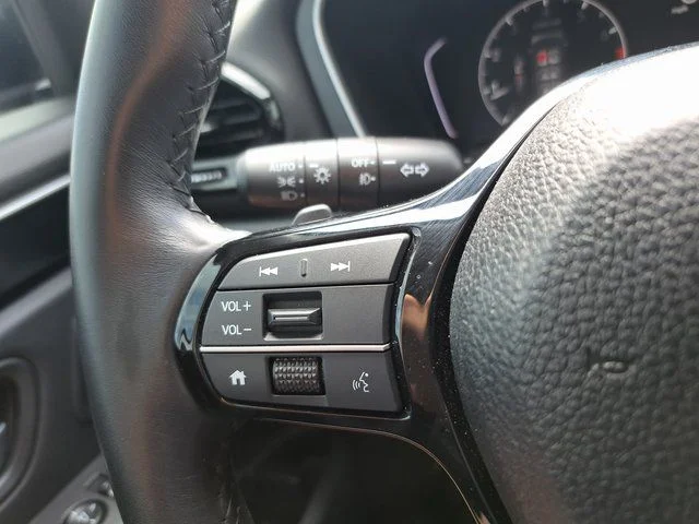 Used 2025  Honda Touring image 19