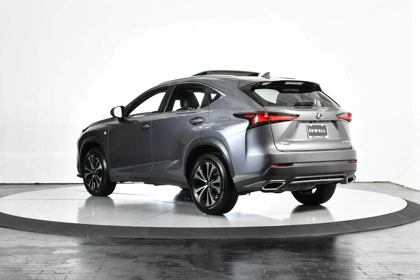 Certified Used 2021 NEBULA GRAY PEARL Lexus F SPORT image 4