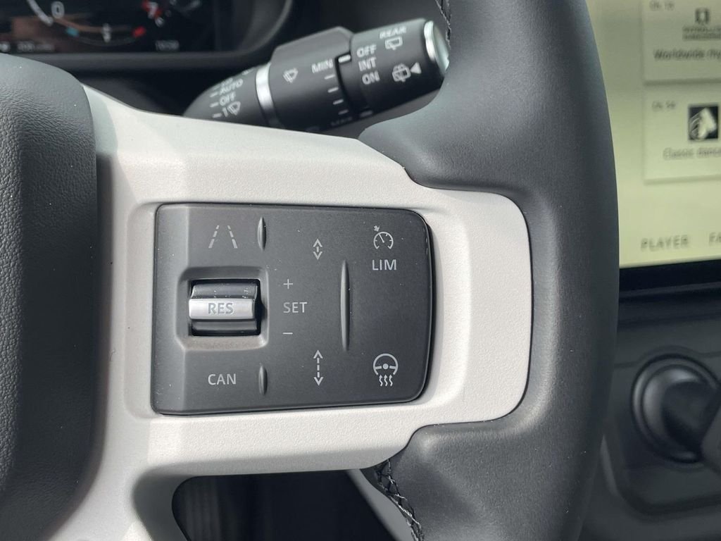 New 2026 Woolstone Green Land Rover S image 39