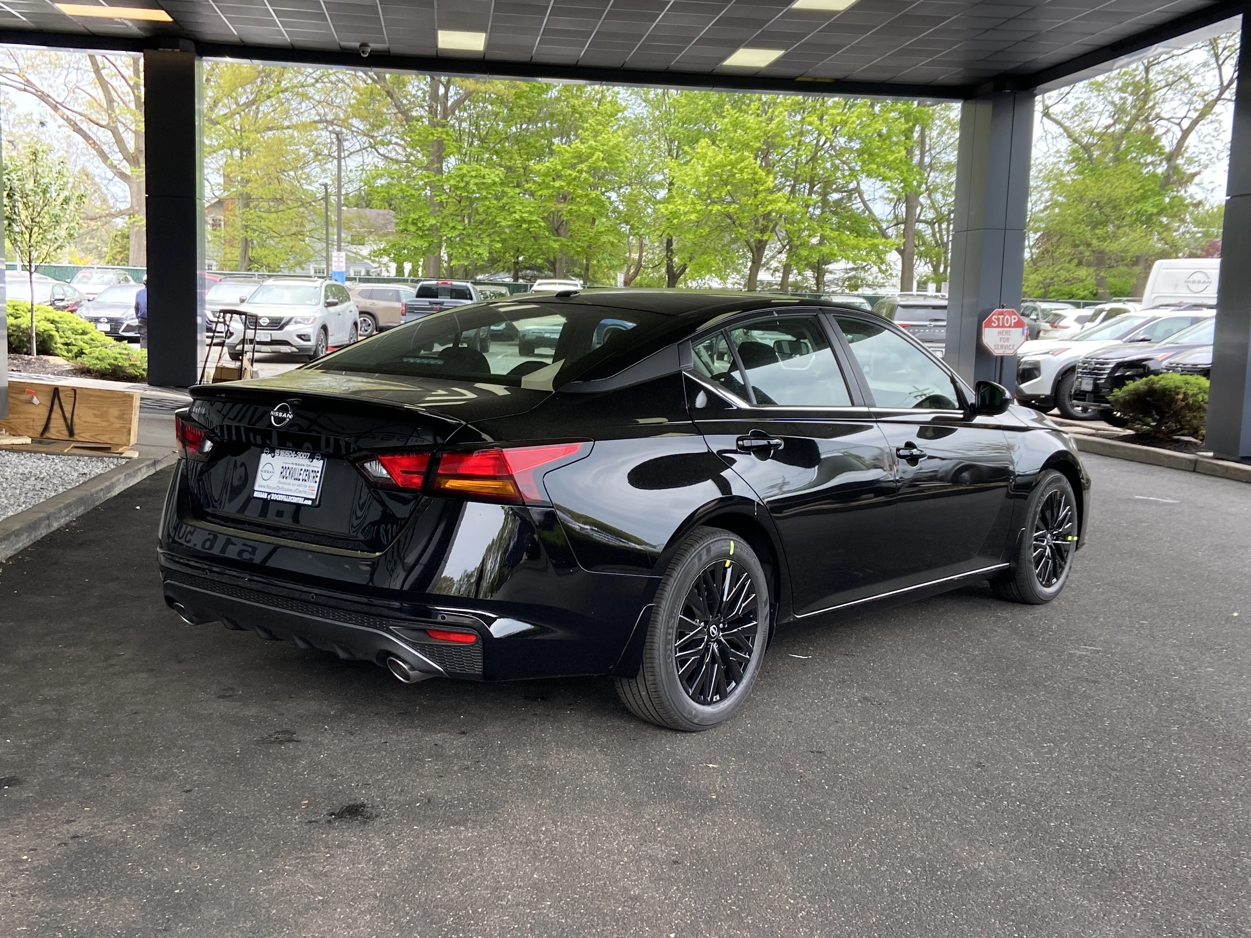New 2026 Super Black Nissan SV image 4