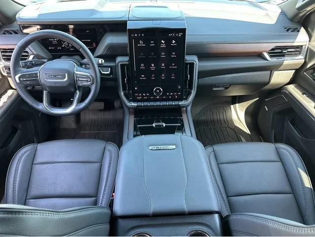 2026 GMC Yukon Denali - Photo 7