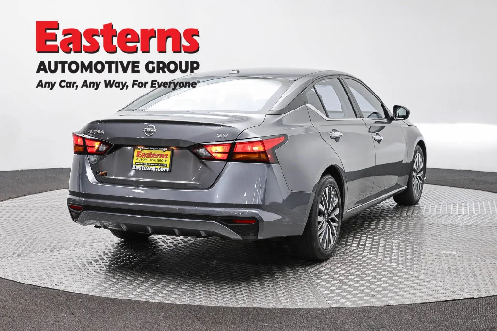 Used 2024 Gray Nissan 2.5 SV image 5