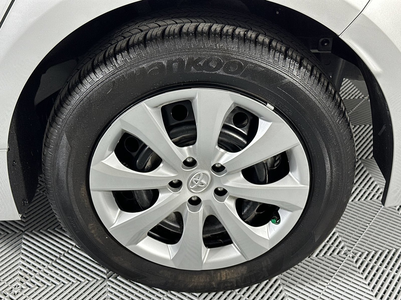 Used 2025 Silver Toyota LE image 10