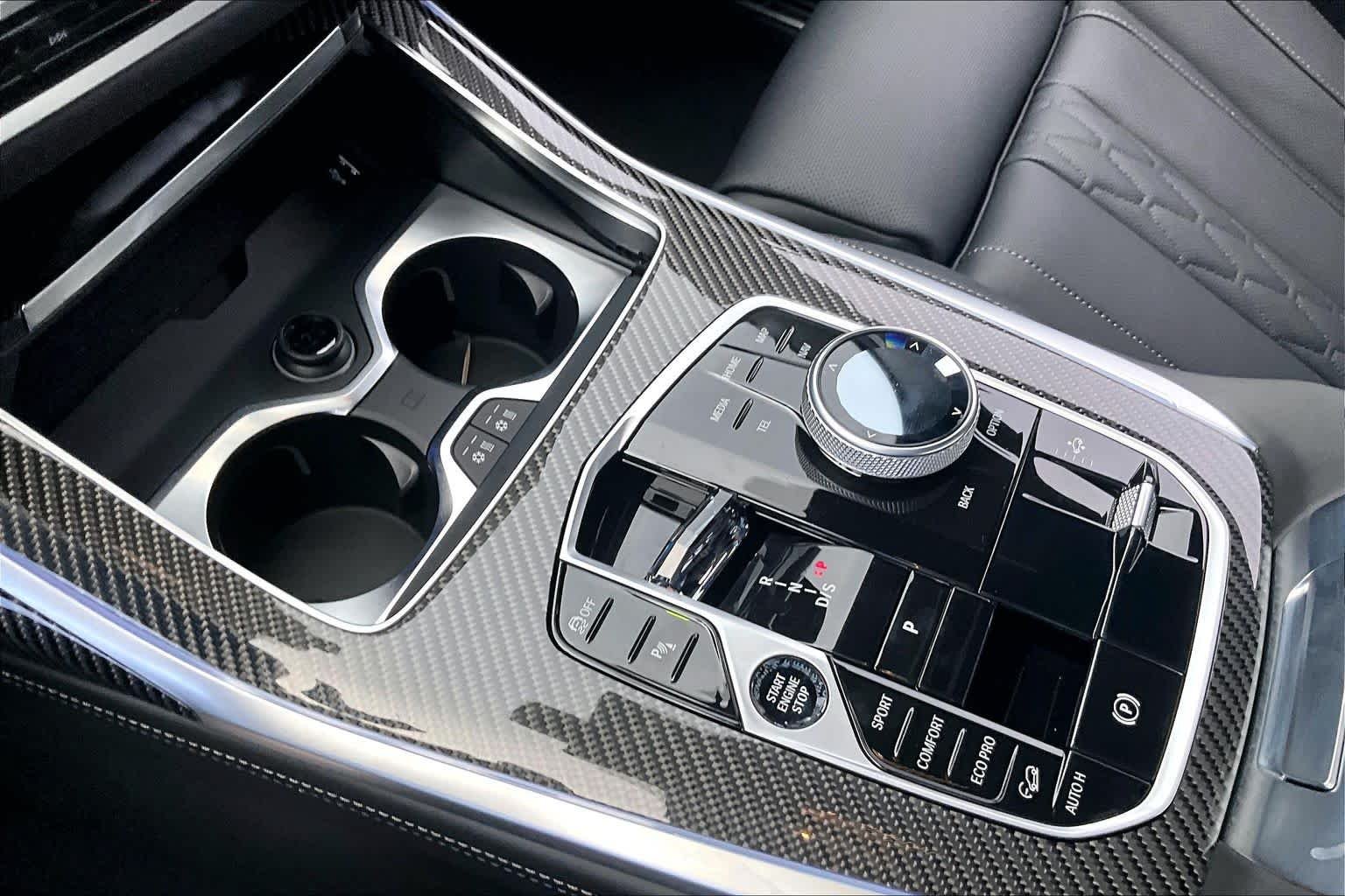 Used 2026 Black Sapphire Metallic BMW M60i image 15