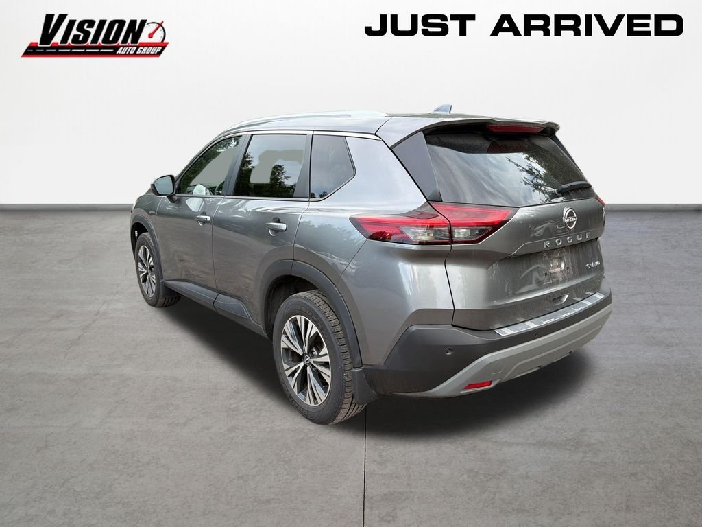 Used 2023 Gray Nissan SV image 7