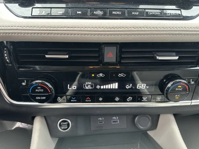Used 2023 White Nissan SL image 25