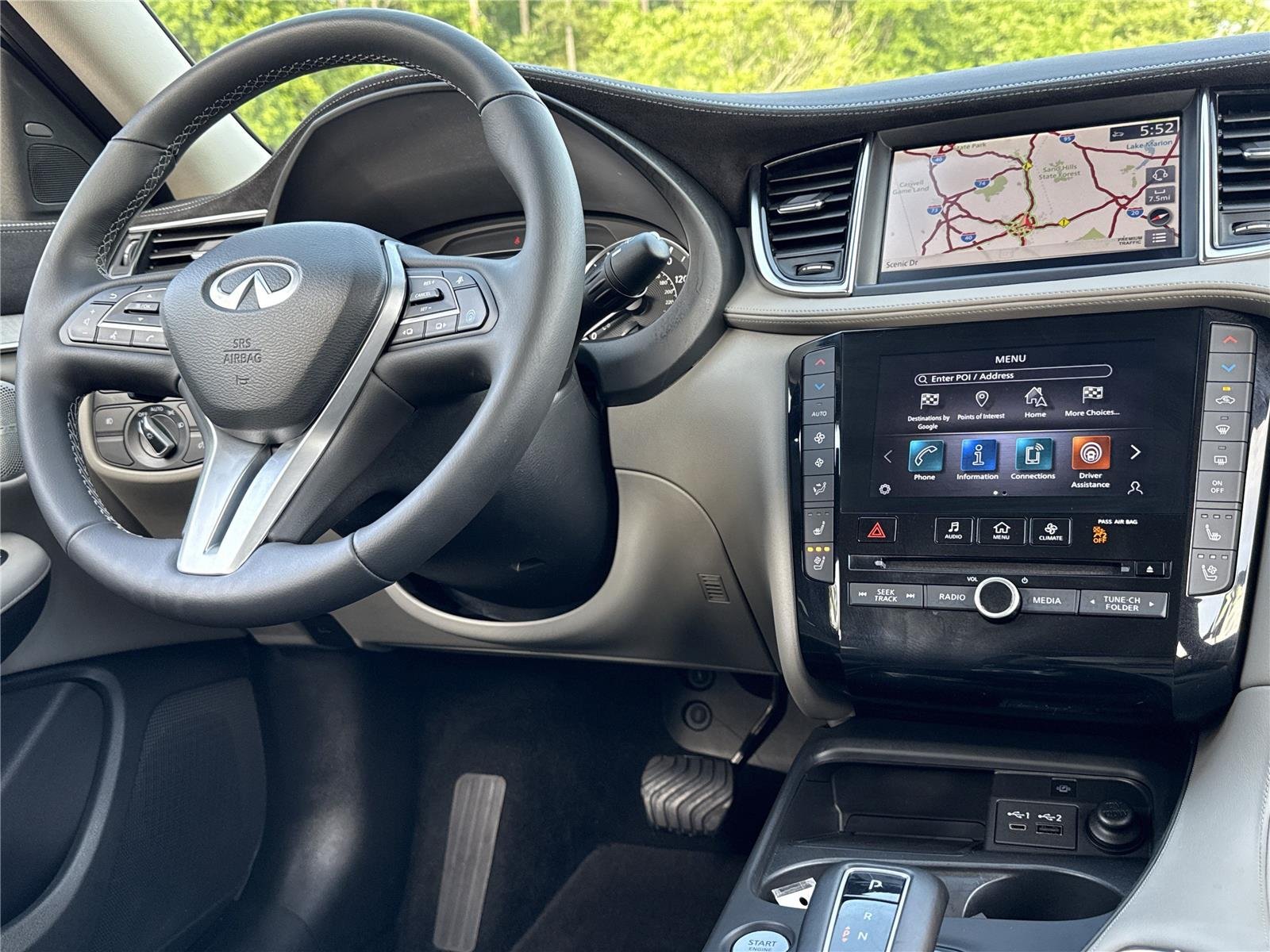 Used 2023 Radiant White INFINITI SENSORY image 3