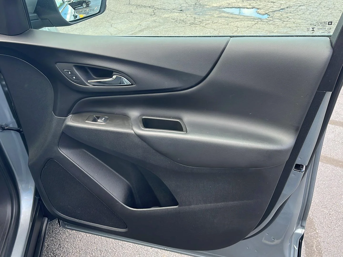Used 2024 Sterling Gray Metallic Chevrolet LT image 29