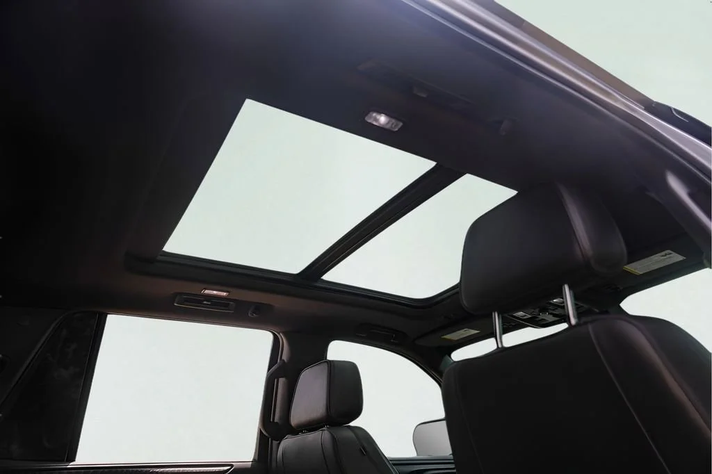 Used 2023 Sterling Metallic GMC Denali image 37